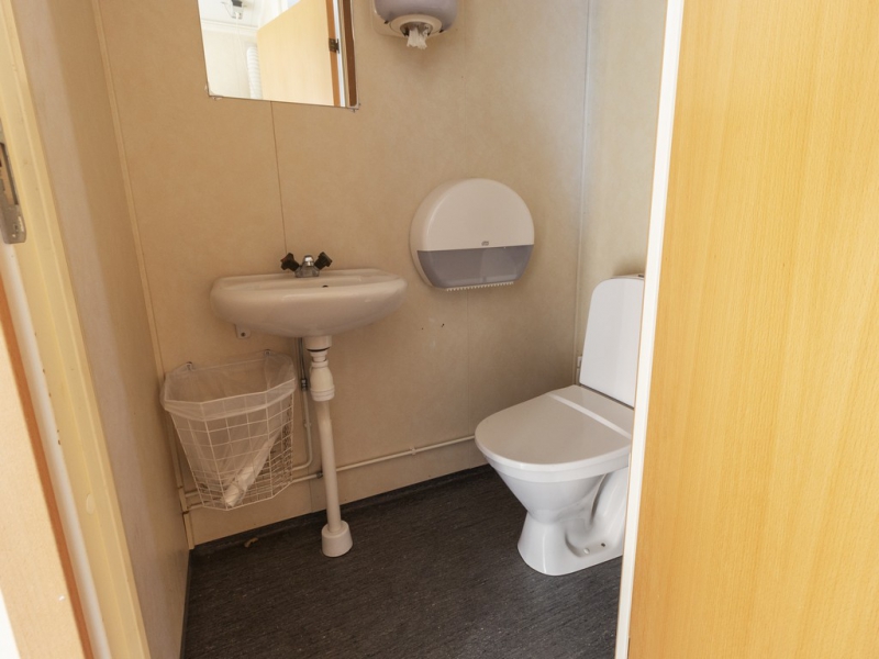 Beg. kontorsbod med WC och dusch - Bild 6