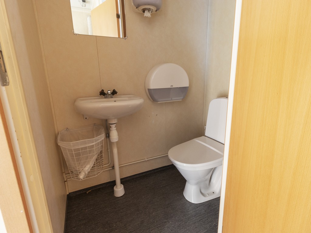 Beg. kontorsbod med WC och dusch - Bild 6