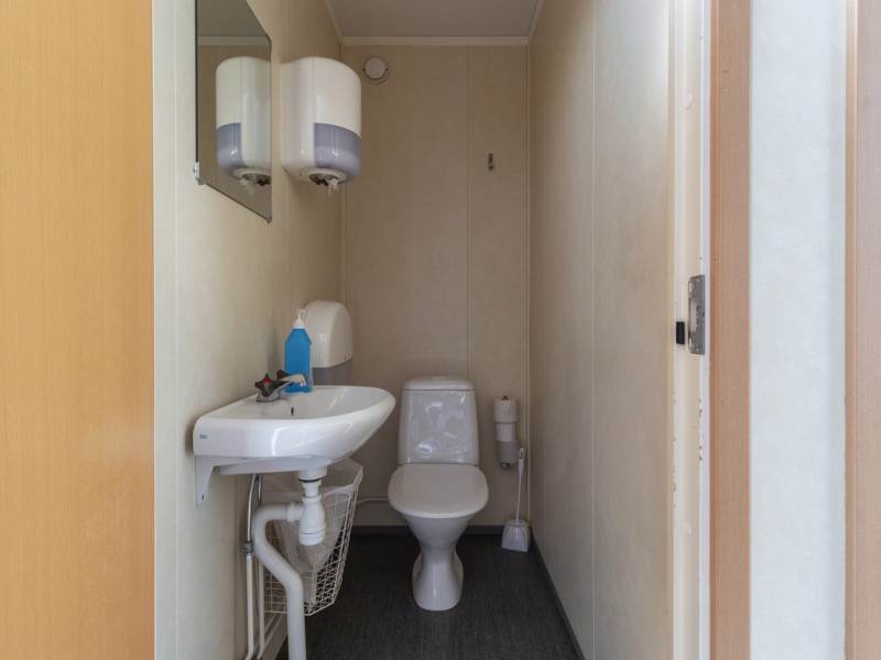Beg. kontorsbod med WC och dusch - Bild 8
