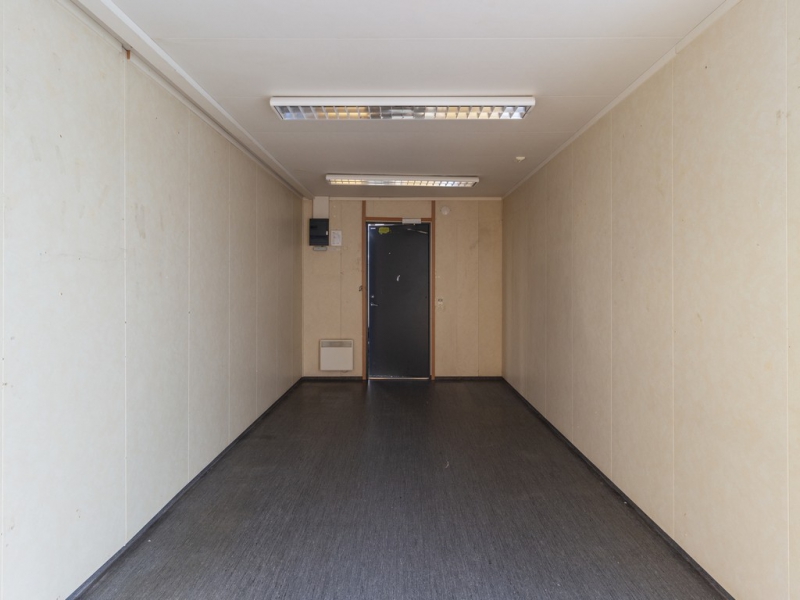 Beg. kontorsbod med WC och dusch - Bild 9
