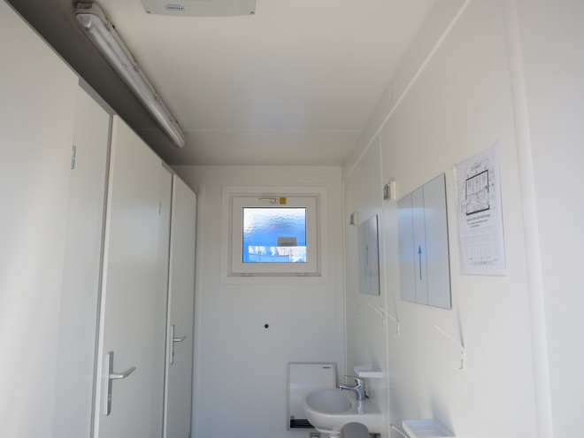 Containexmodul med tre toaletter - Bild 4