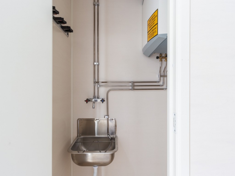 Nytillverkad entrébod med WC - Bild 10